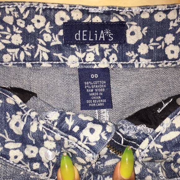 Jean shorts - Picture 3 of 3